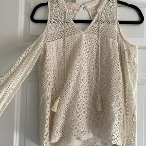 Cold shoulder lace top